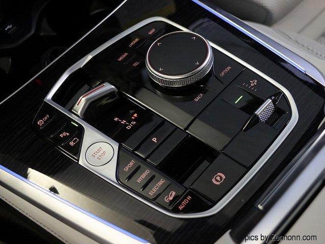 Photo of 2026 Gray Metallic BMW X5 PHEV