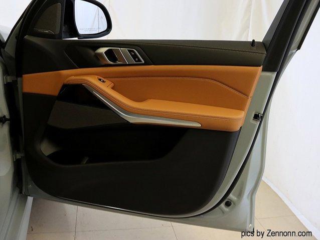 Photo of 2024 Gray Metallic BMW X5