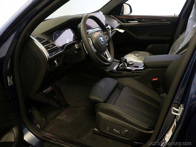 Photo of 2025 Phytonic Blue Metallic BMW X4