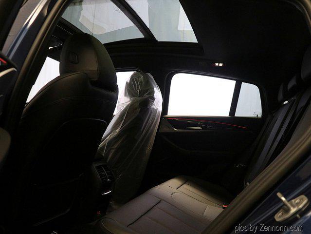 Photo of 2025 Phytonic Blue Metallic BMW X4