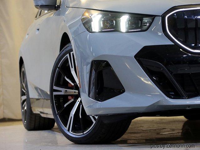 Photo of 2026 Gray Metallic BMW 550e