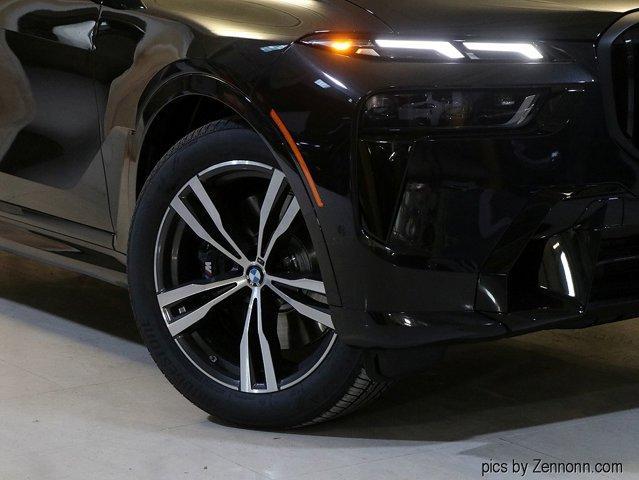 Photo of 2025 Black Sapphire Metallic BMW X7