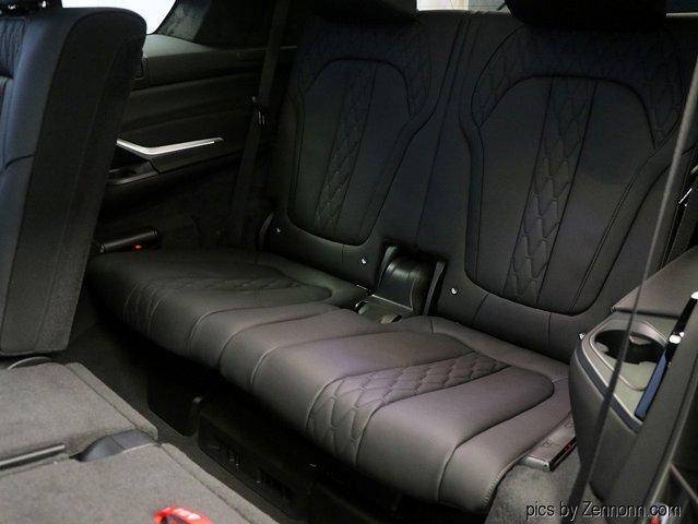 Photo of 2025 Black Sapphire Metallic BMW X7