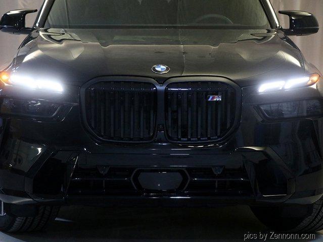 Photo of 2025 Black Sapphire Metallic BMW X7