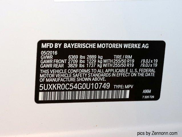 Photo of 2016 Mineral White BMW X5