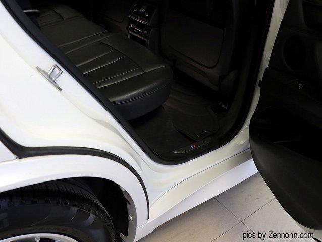 Photo of 2016 Mineral White BMW X5