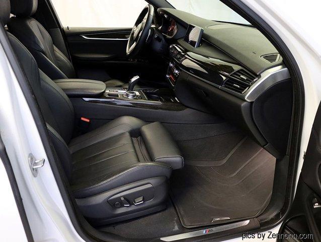 Photo of 2016 Mineral White BMW X5