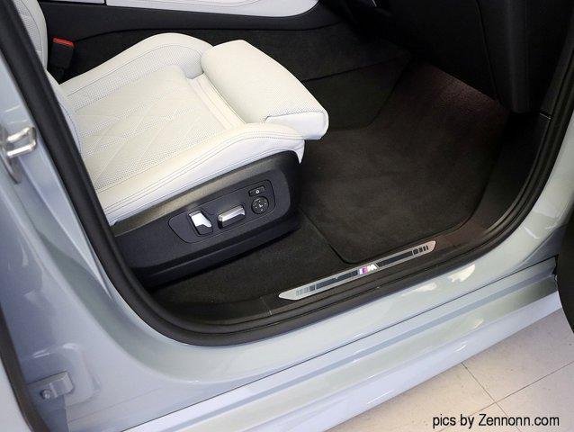 Photo of 2024 Gray Metallic BMW X5