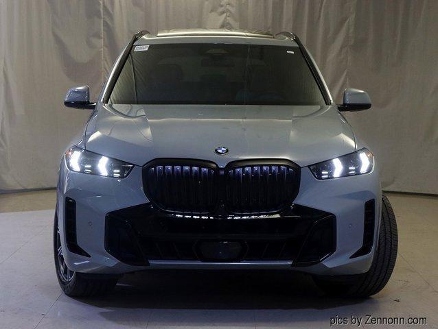Photo of 2024 Gray Metallic BMW X5