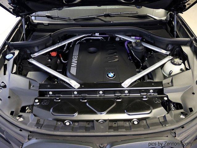 Photo of 2023 Black Sapphire Metallic BMW X7