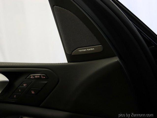 Photo of 2023 Black Sapphire Metallic BMW X7