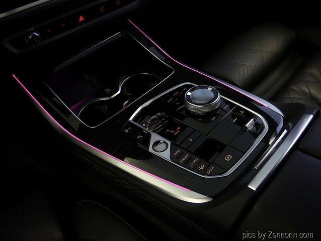 Photo of 2023 Black Sapphire Metallic BMW X7