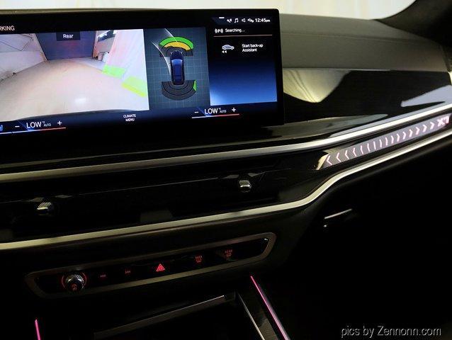 Photo of 2023 Black Sapphire Metallic BMW X7