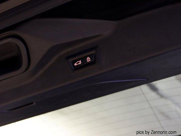 Photo of 2023 Black Sapphire Metallic BMW X7