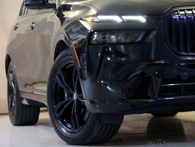 Photo of 2023 Black Sapphire Metallic BMW X7
