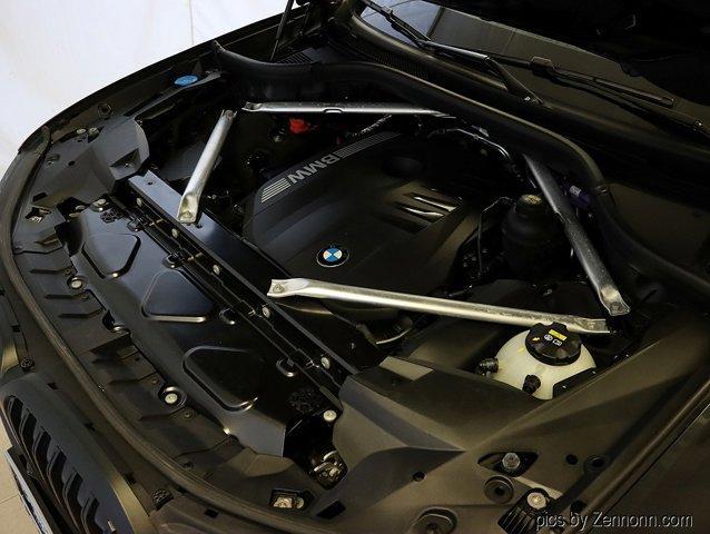Photo of 2023 Black Sapphire Metallic BMW X7