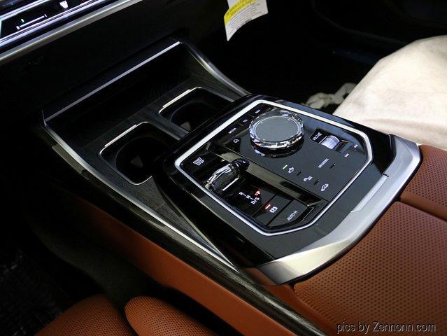 Photo of 2025 Carbon Black Metallic BMW 760