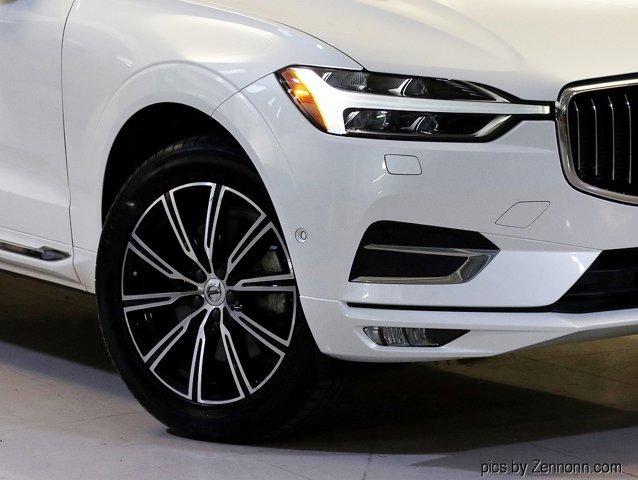Photo of 2020 Crystal White Metallic Volvo XC60