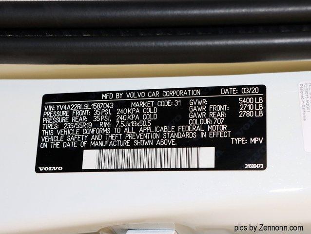 Photo of 2020 Crystal White Metallic Volvo XC60