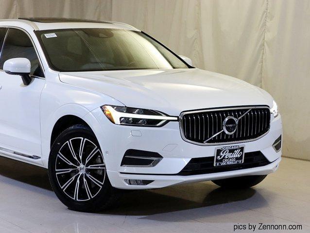 Photo of 2020 Crystal White Metallic Volvo XC60