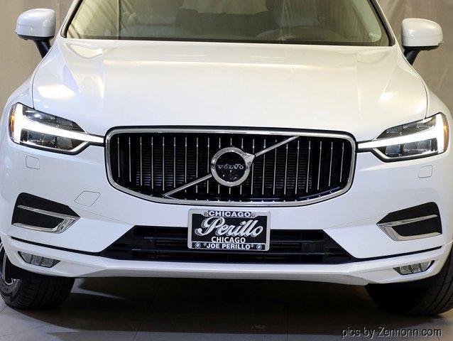 Photo of 2020 Crystal White Metallic Volvo XC60