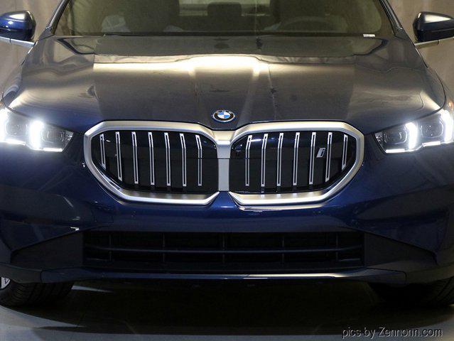 Photo of 2024 Phytonic Blue Metallic BMW i5