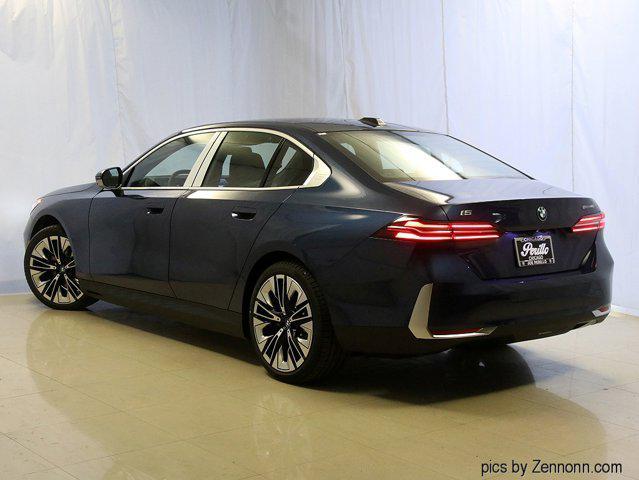 Photo of 2024 Phytonic Blue Metallic BMW i5
