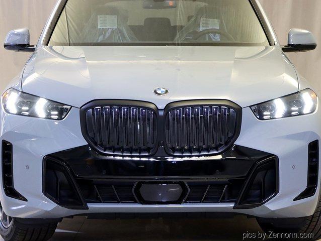 Photo of 2026 Gray Metallic BMW X5