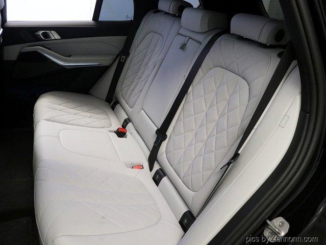 Photo of 2025 Black Sapphire Metallic BMW X5 PHEV