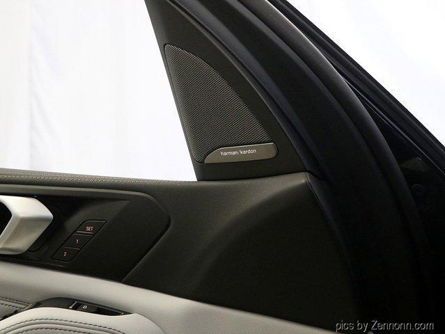 Photo of 2025 Black Sapphire Metallic BMW X5 PHEV