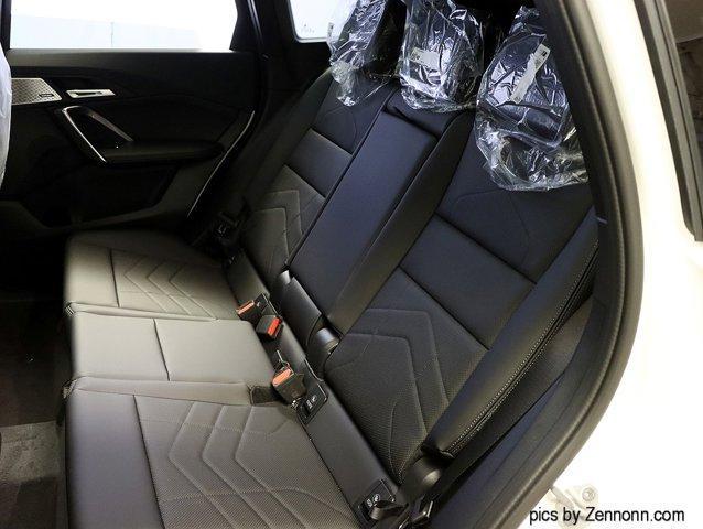 Photo of 2025 Alpine White BMW X1