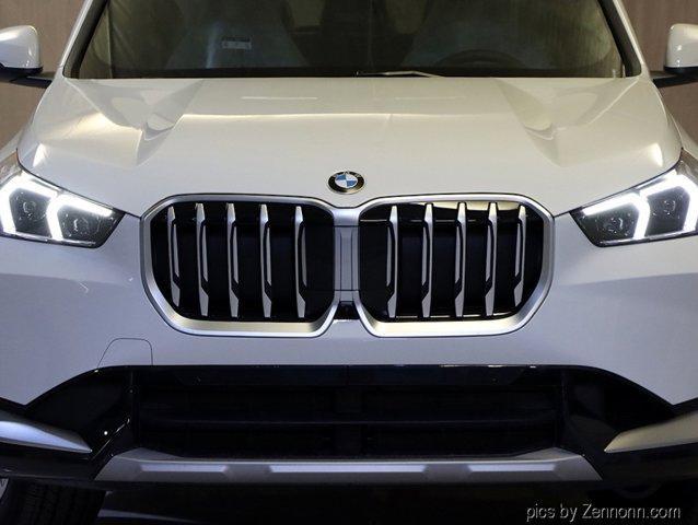 Photo of 2025 Alpine White BMW X1