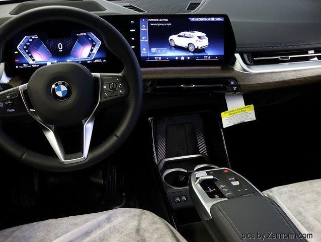Photo of 2025 Alpine White BMW X1