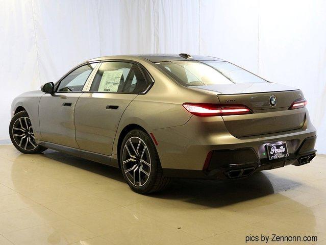 Photo of 2025 Gray Metallic BMW 760