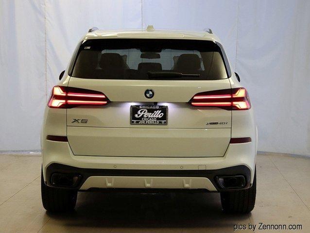 Photo of 2026 Alpine White BMW X5