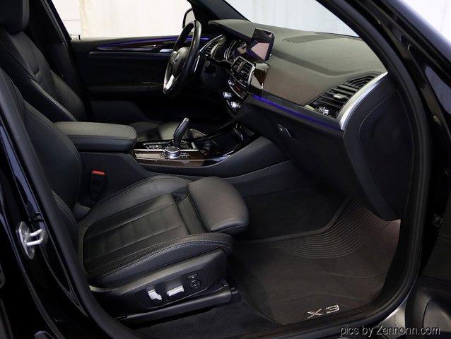 Photo of 2019 Black Sapphire Metallic BMW X3