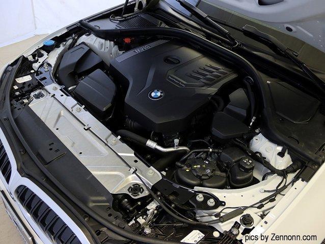 Photo of 2024 Mineral White Metallic BMW 330