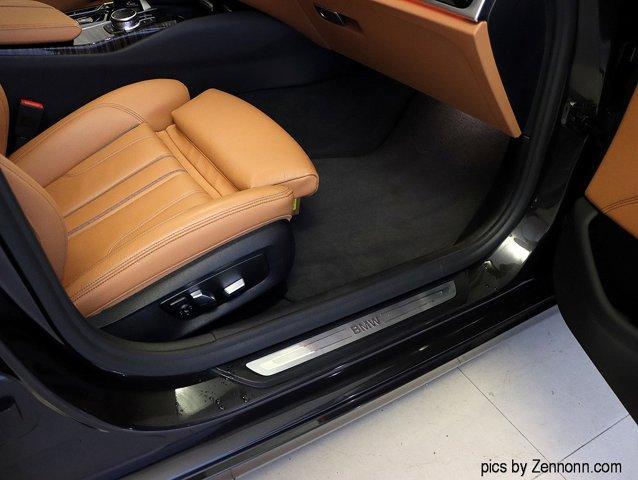 Photo of 2022 Dark Graphite Metallic BMW 530
