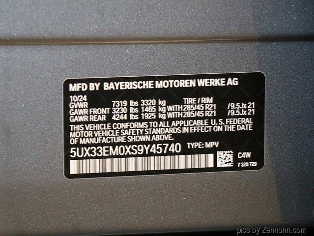 Photo of 2025 Gray Metallic BMW X7
