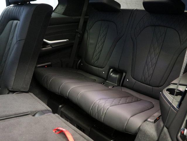 Photo of 2025 Gray Metallic BMW X7