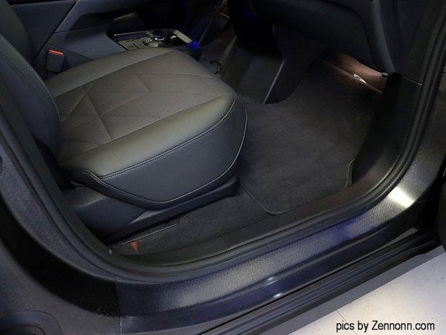 Photo of 2025 Black Sapphire Metallic BMW iX