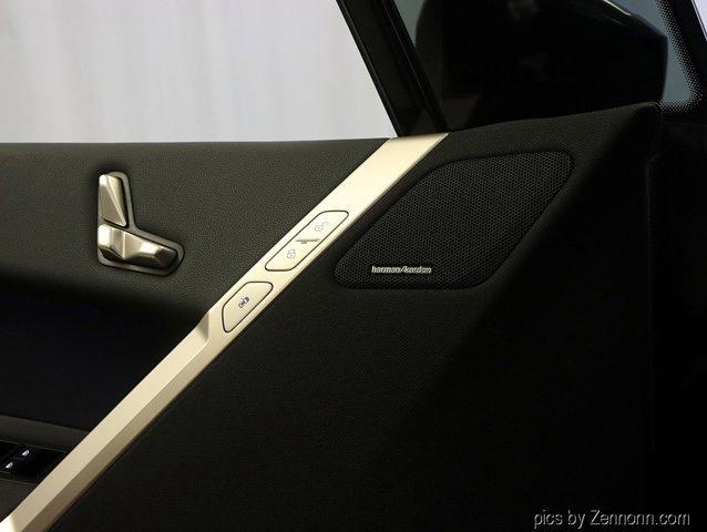 Photo of 2025 Black Sapphire Metallic BMW iX