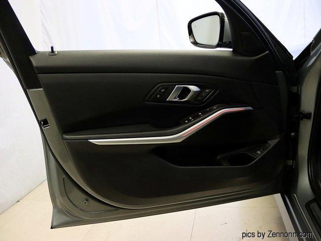 Photo of 2024 Gray Metallic BMW 330