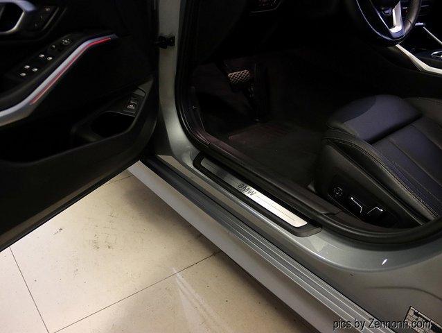 Photo of 2024 Gray Metallic BMW 330