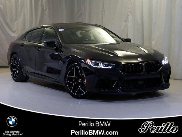 2023 BMW M8