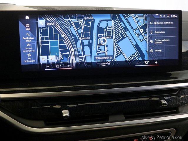 Photo of 2023 Mineral White Metallic BMW X7