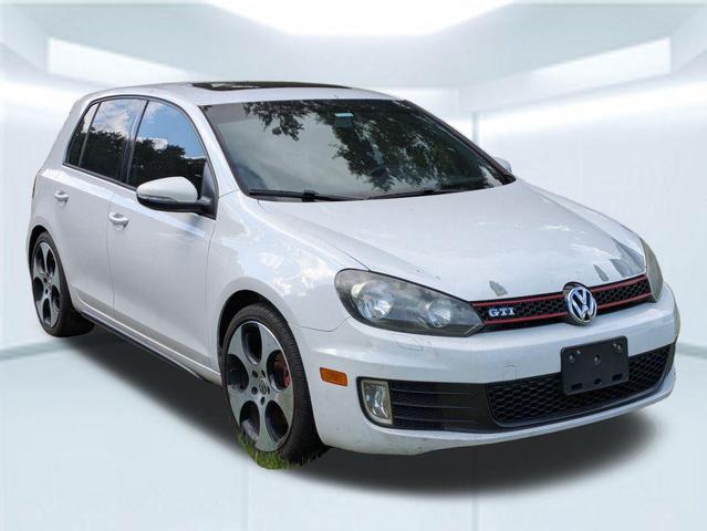 Photo of 2012 Candy White Volkswagen GTI