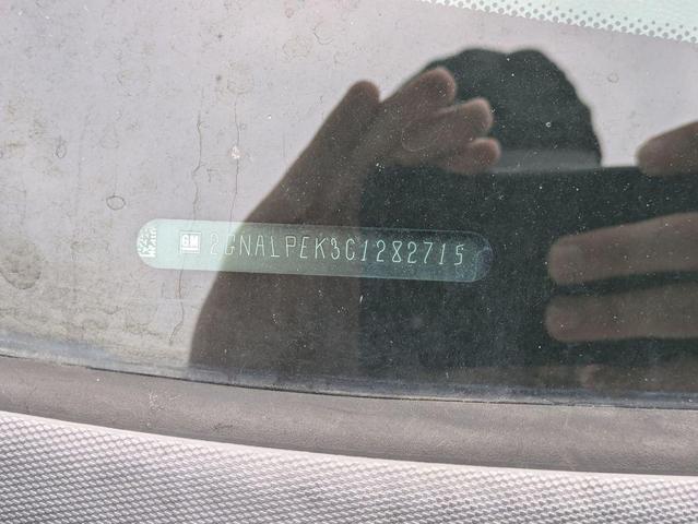 Photo of 2012 White Diamond Tricoat Chevrolet Equinox