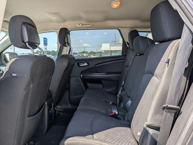 Photo of 2018 Granite Pearlcoat Dodge Journey
