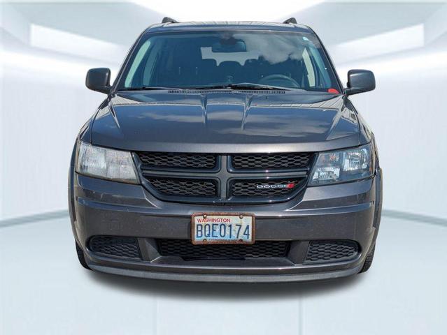 Photo of 2018 Granite Pearlcoat Dodge Journey
